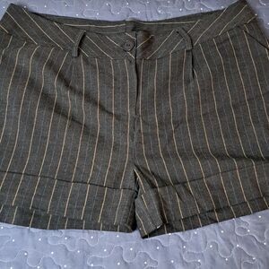 Fashion Exit plus shorts size 1X NWT
